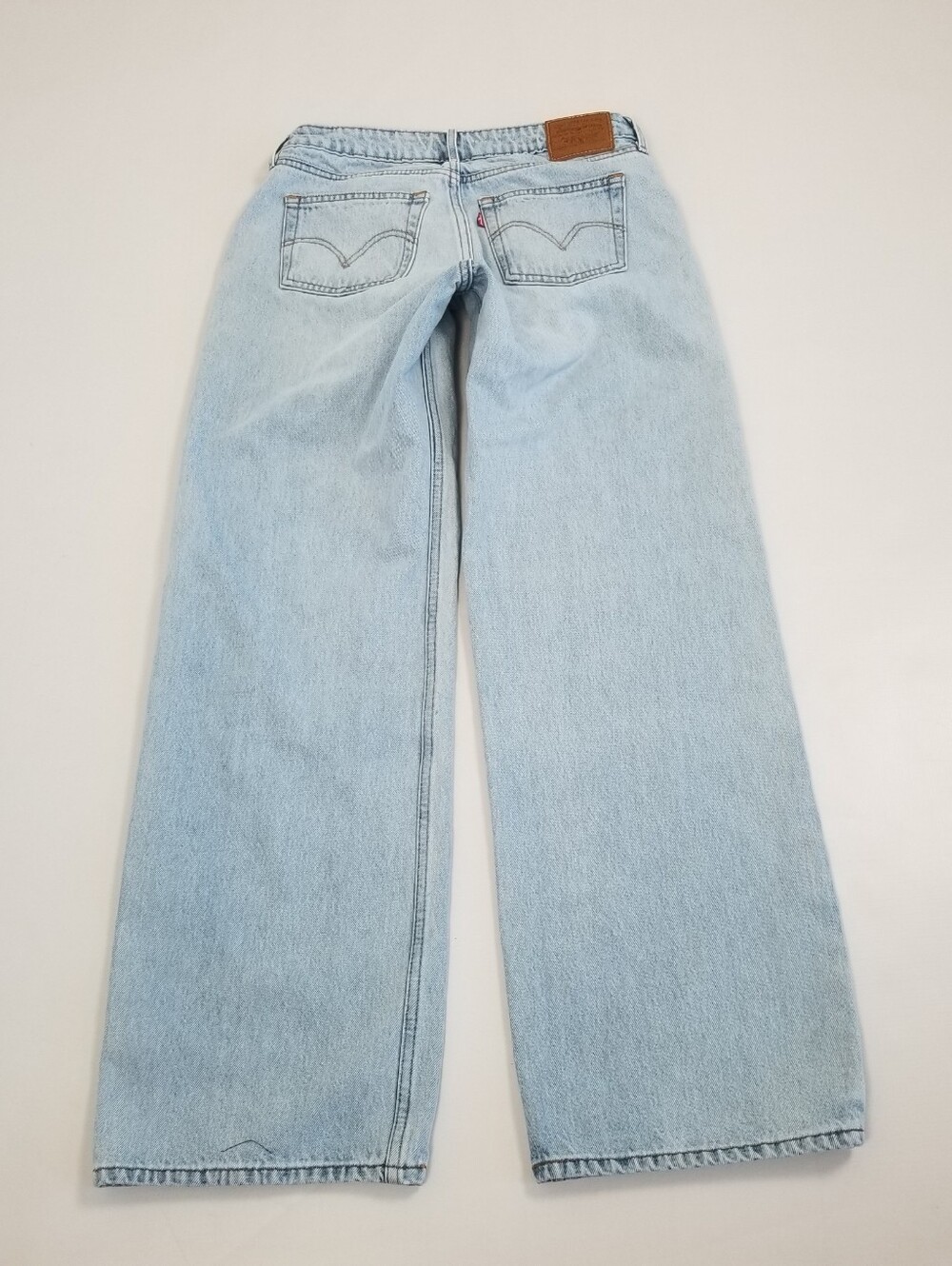 Levi's Low Loose Jeans Size 28 - Picture 4 of 8